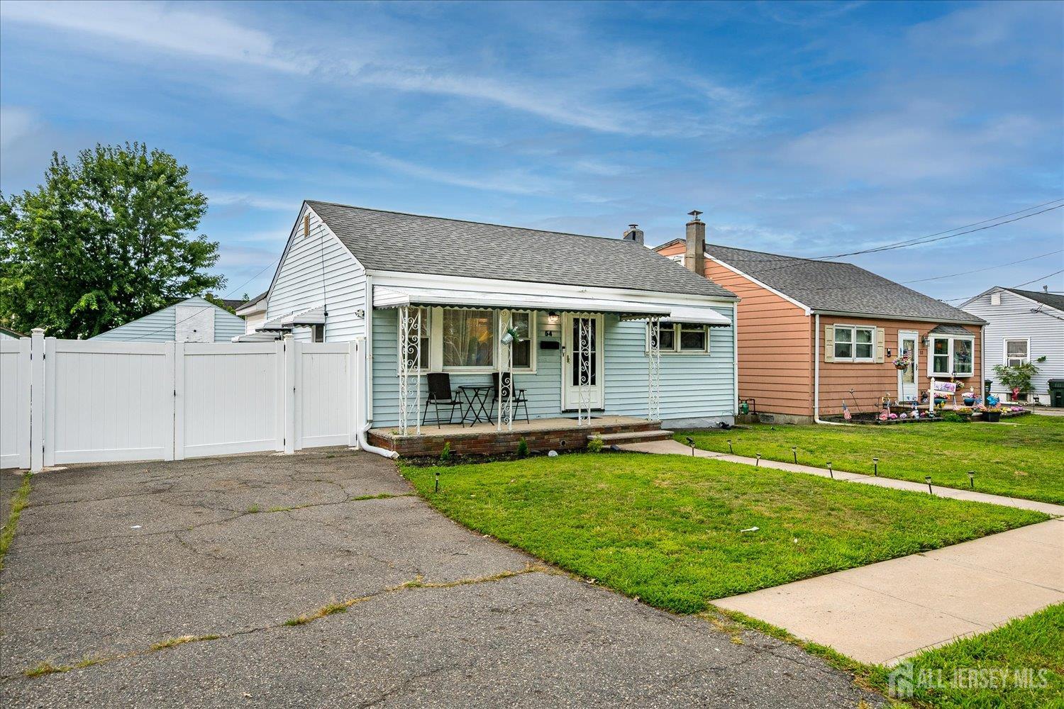 54 Holly Street Image 2