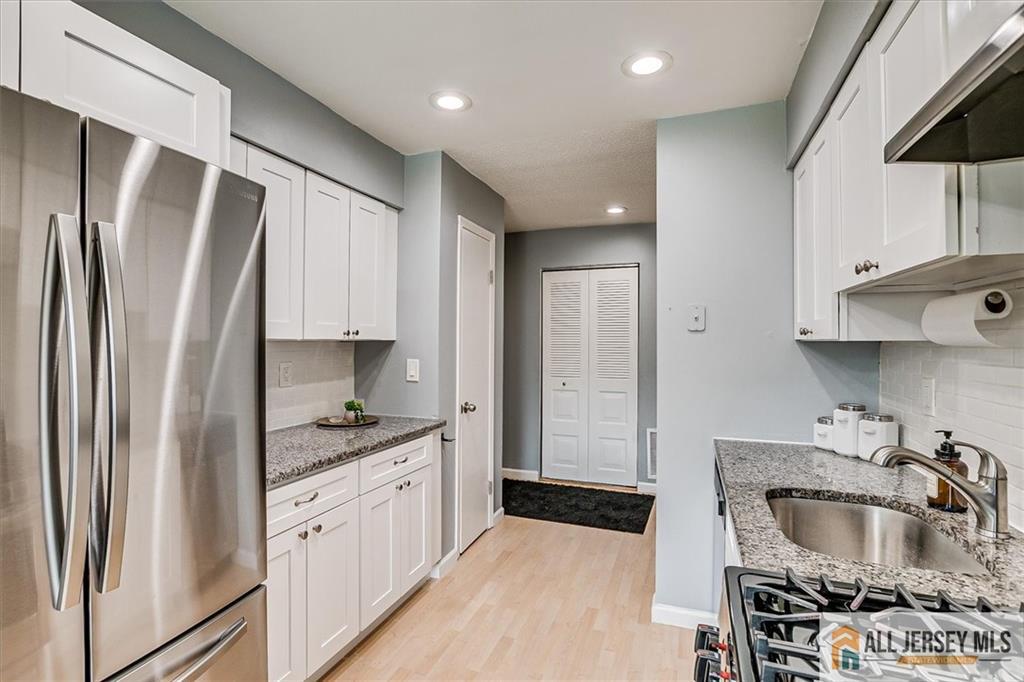 811 Edison Glen Terrace 811, Edison, NJ, 08837 image 11