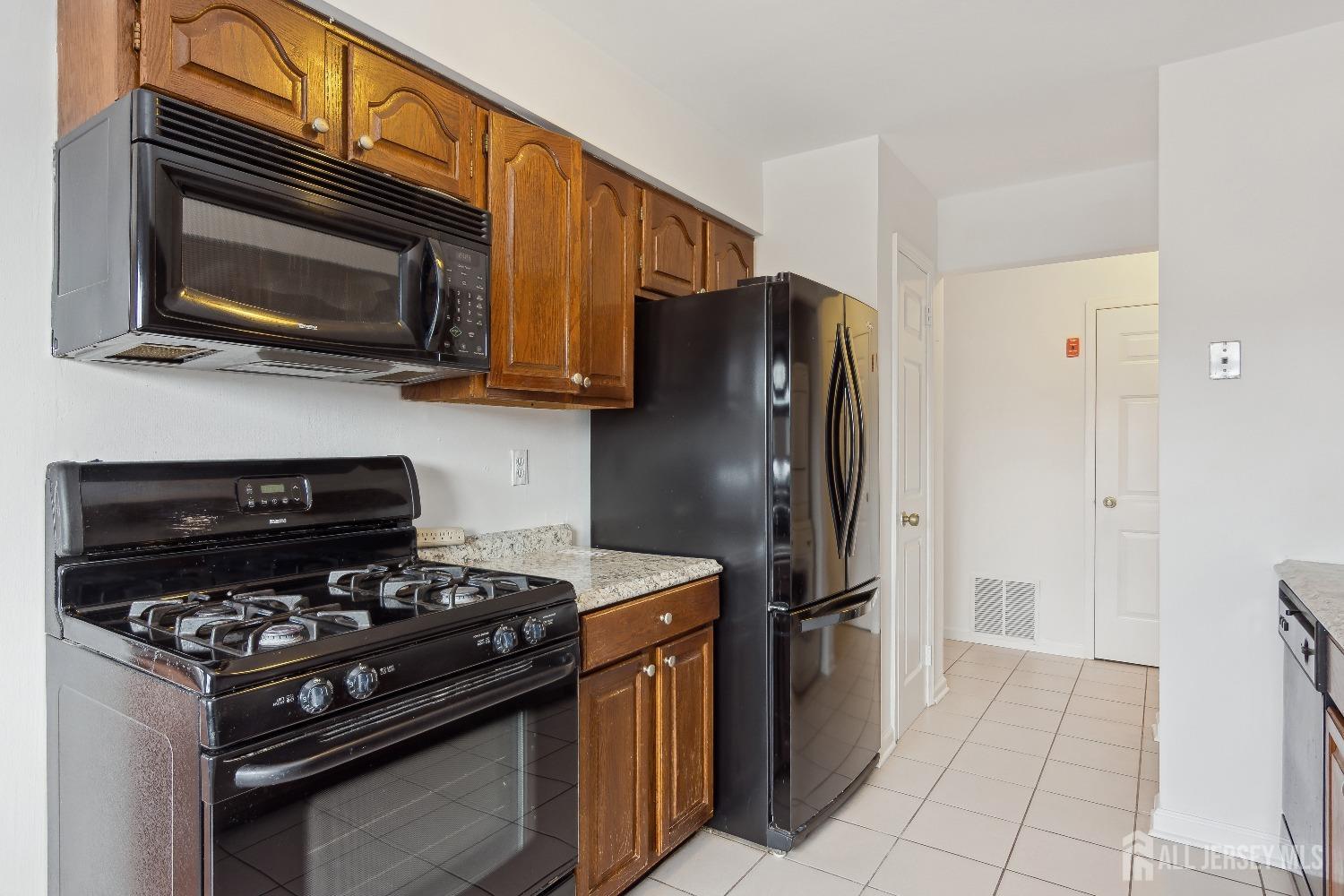124 Beverly Hill Terrace J, Woodbridge Proper, NJ, 07095 image 12