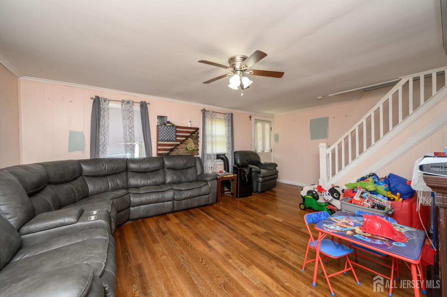 17 Tennent Avenue Image 5