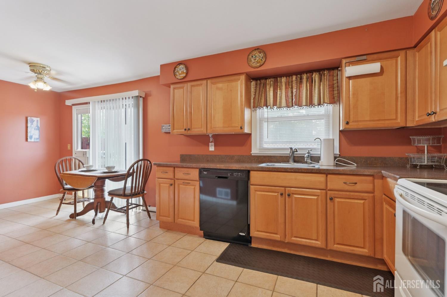 8 Ashford Court 1208, Sayreville, NJ, 08872 image 20