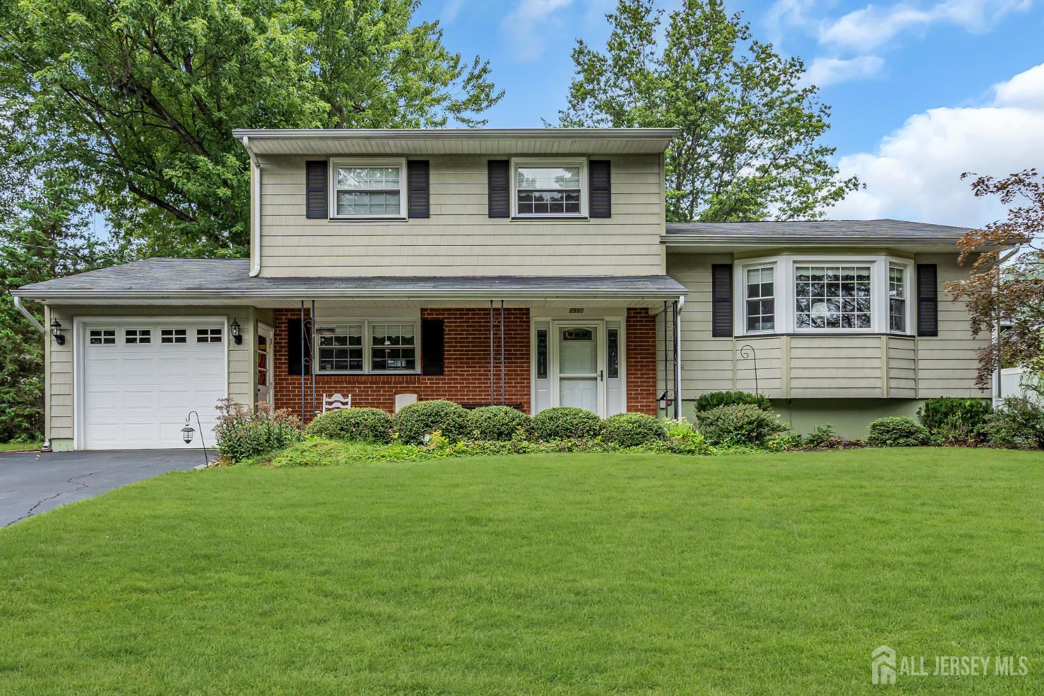 1511 S Indian Place, North Brunswick, NJ, 08902