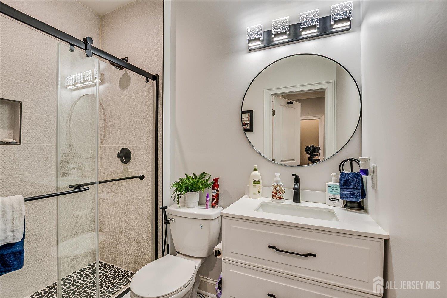 68 Dewey Avenue, Colonia, NJ, 07067 image 33