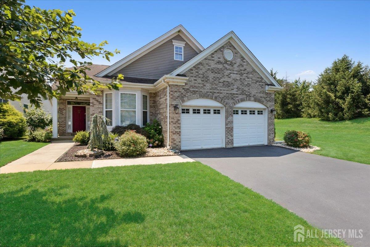 213 Blackberry Way Image 1