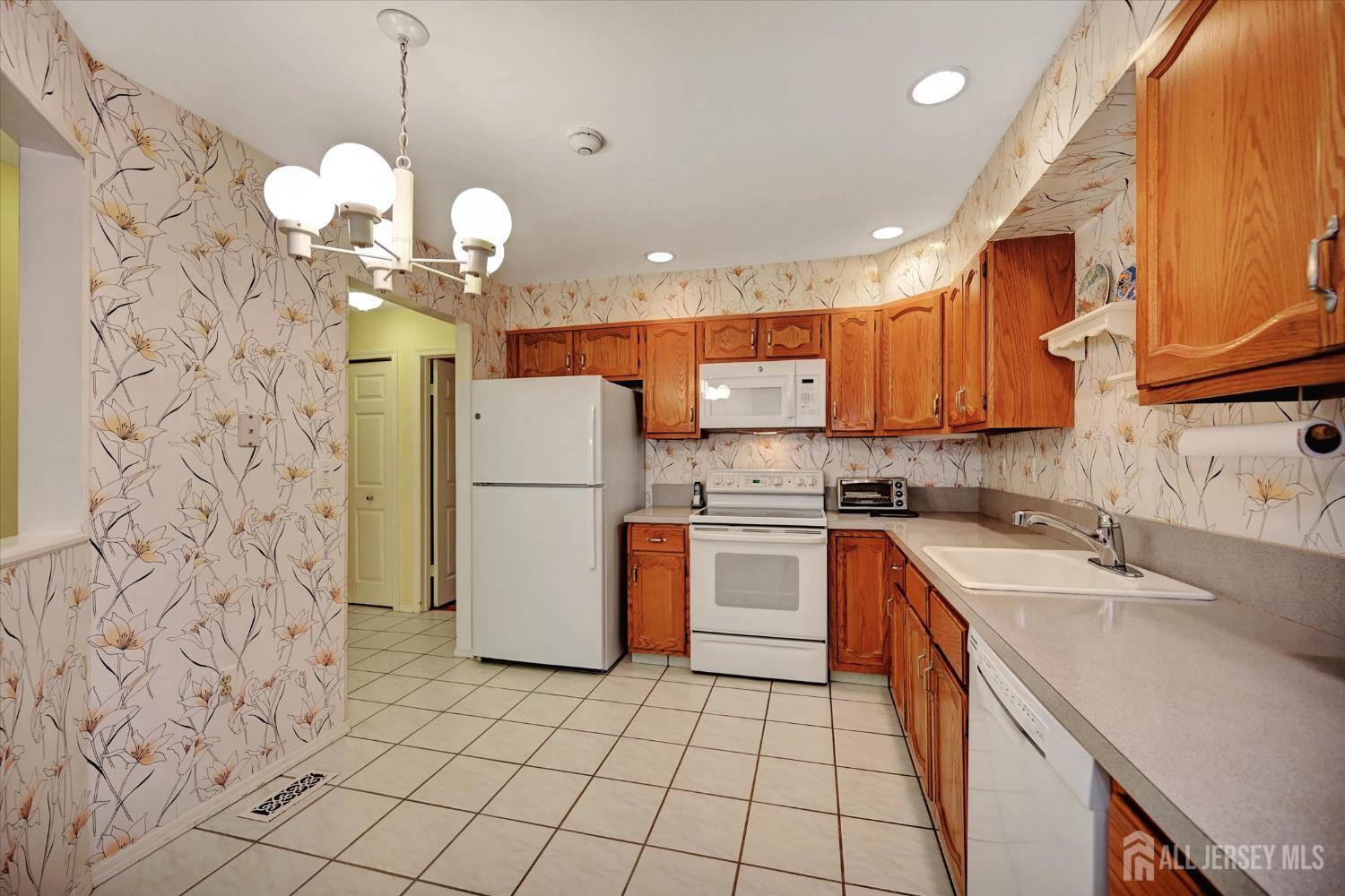 124 Concordia Circle C, Monroe, NJ, 08831 image 27