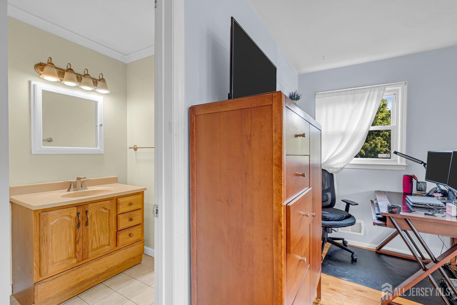 58 Henderson Road, South Brunswick, NJ, 08824 image 31