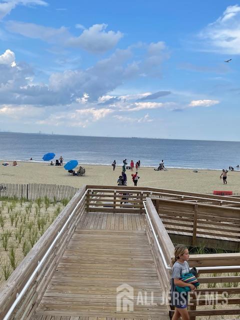 930 Center Street, Union Beach, NJ, 07735 image 28