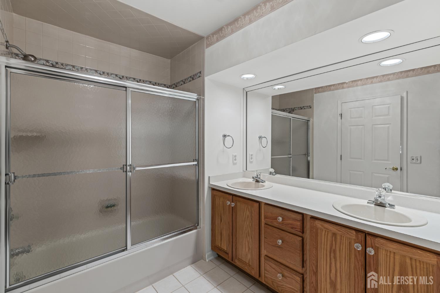 20 Samantha Drive, Monroe, NJ, 08831 image 13