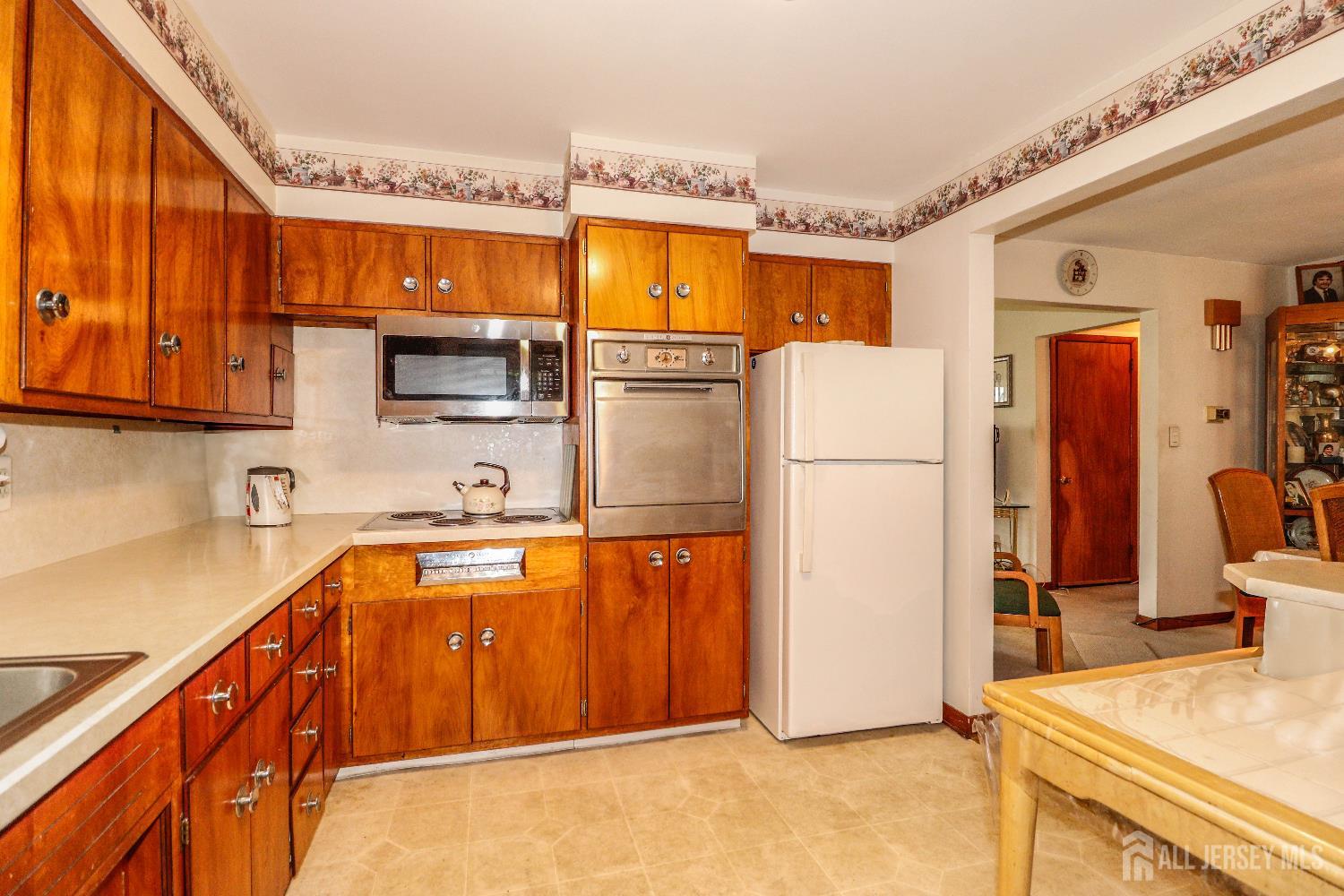 50 Clover Avenue, Colonia, NJ, 07067 image 11