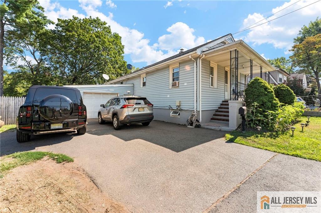 1214 New Market Avenue Image 2