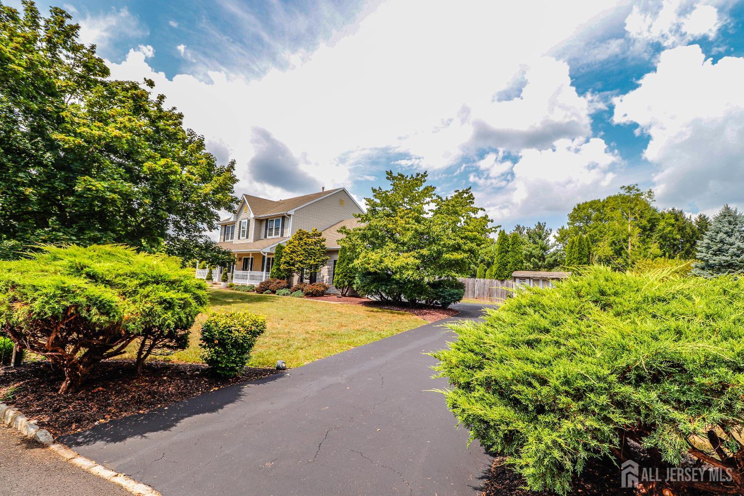 12 Zeller Drive Image 3