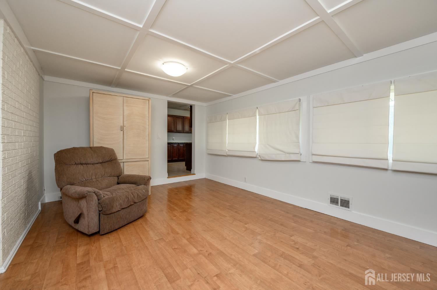 31 Gold Street, Edison, NJ, 08837 image 24