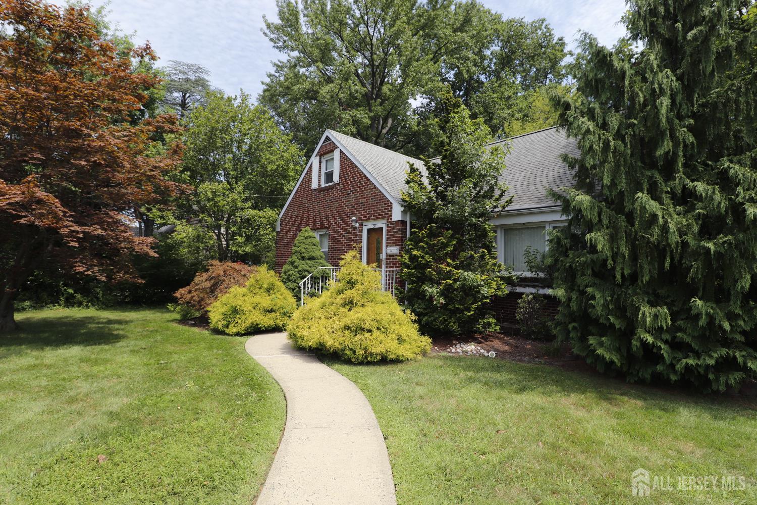 50 Clover Avenue Image 2