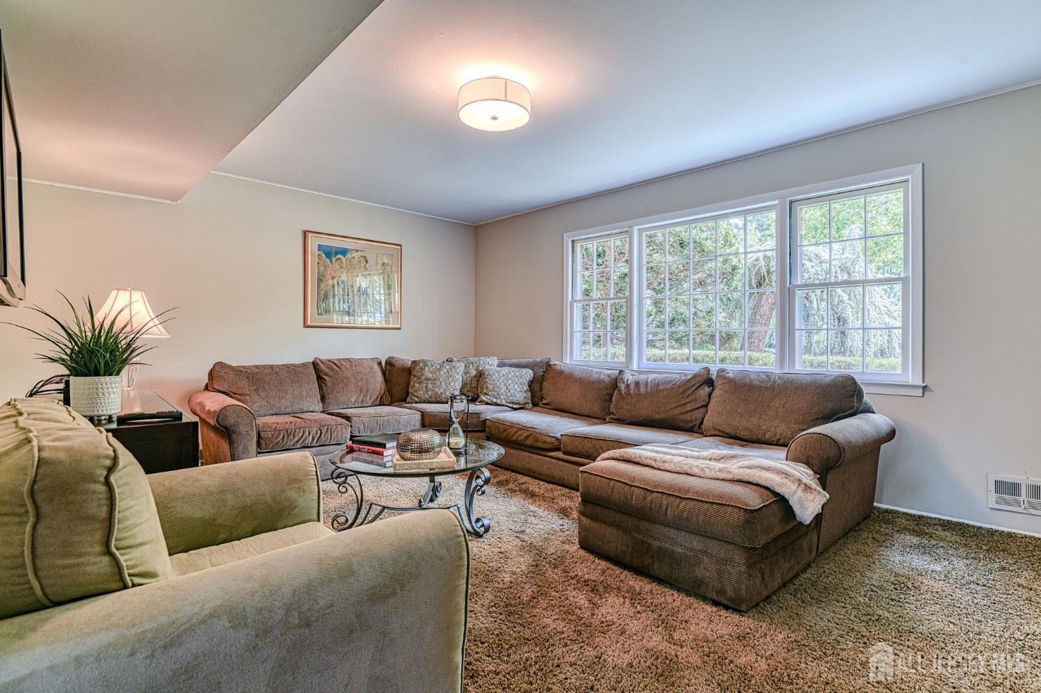 36 Beacon Hill Drive, East Brunswick, NJ, 08816 image 17