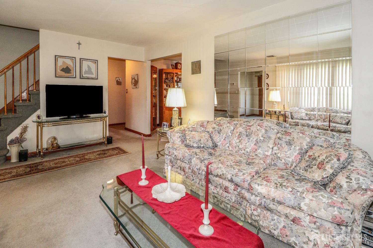 50 Clover Avenue, Colonia, NJ, 07067 image 8