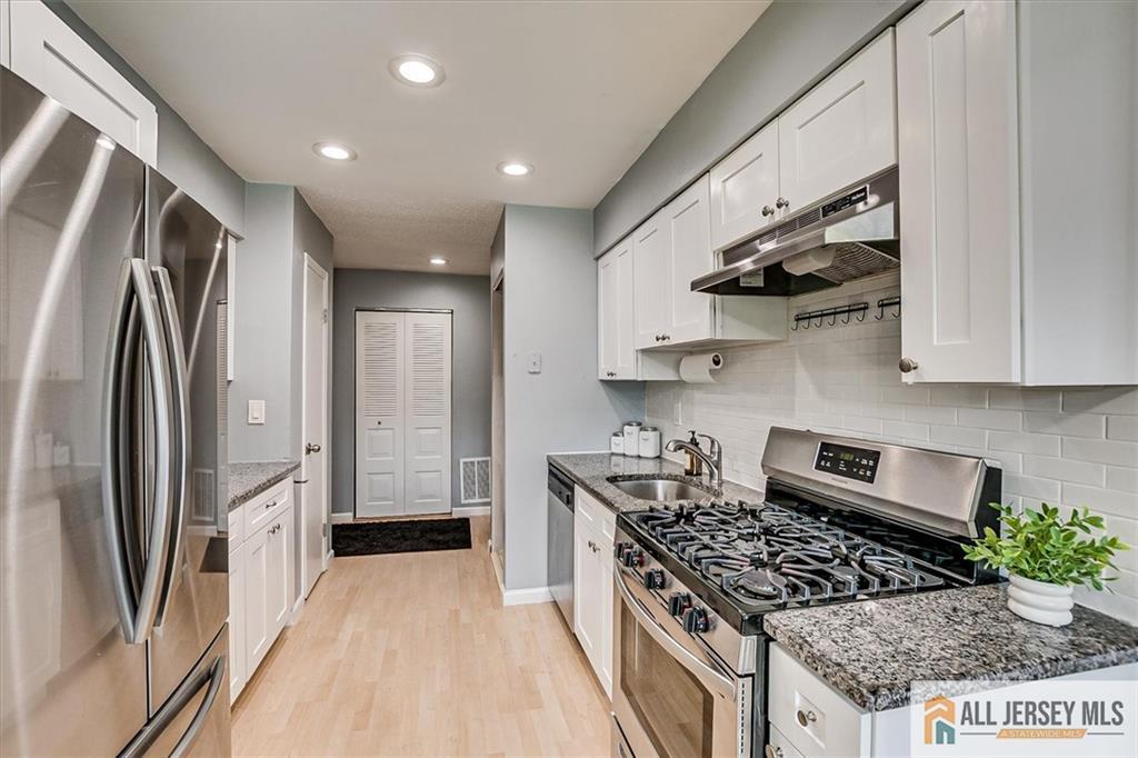 811 Edison Glen Terrace 811, Edison, NJ, 08837 image 10