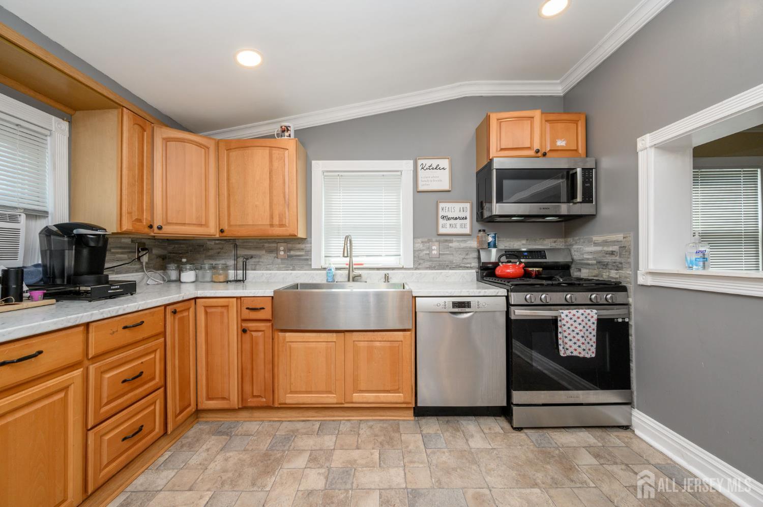 17 Tennent Avenue, Englishtown, NJ, 07726 image 16