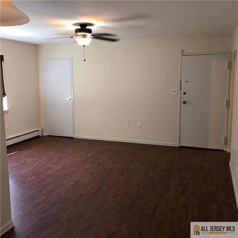 289 Main Street 9R Image 2