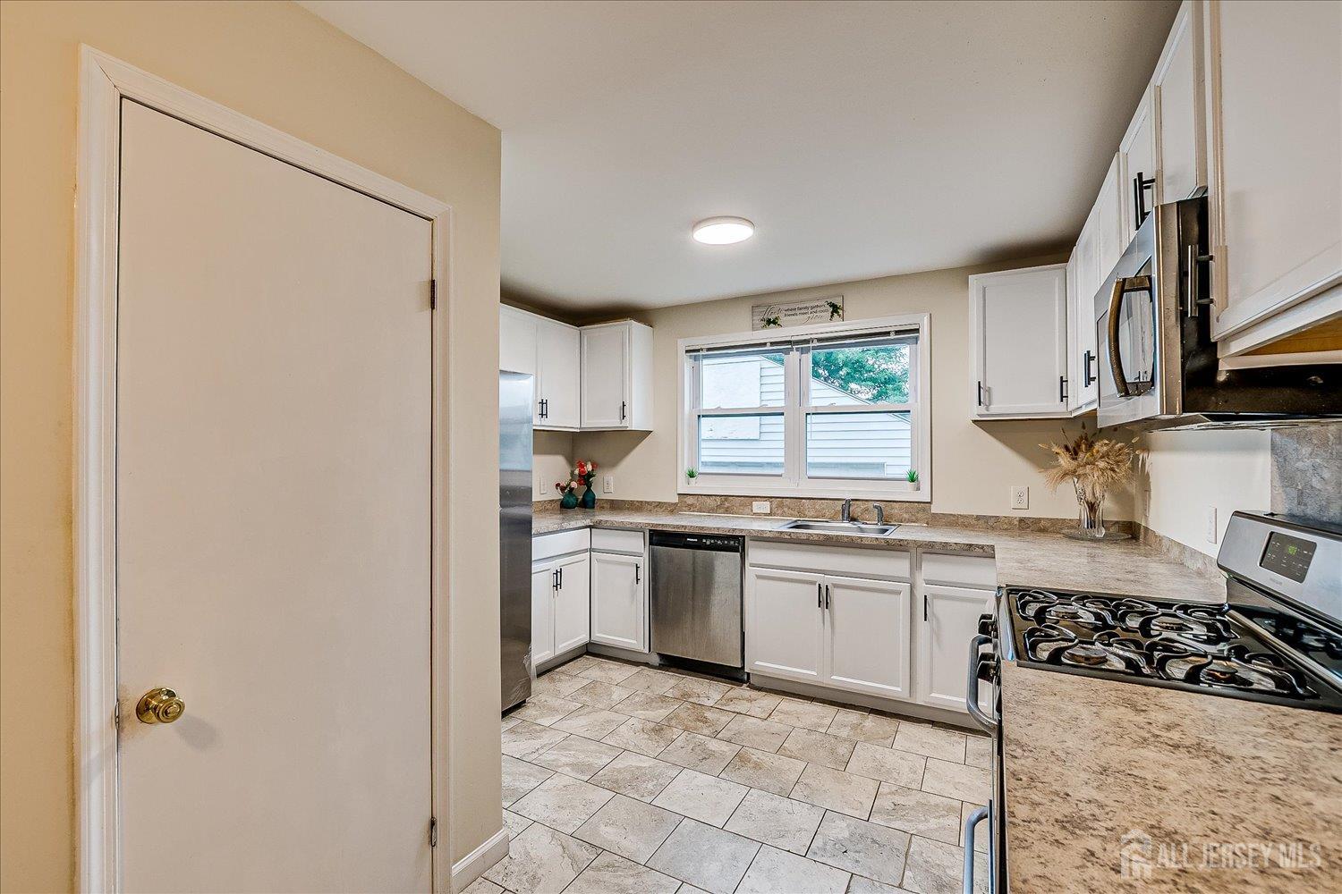 54 Holly Street, Port Reading, NJ, 07064 image 13