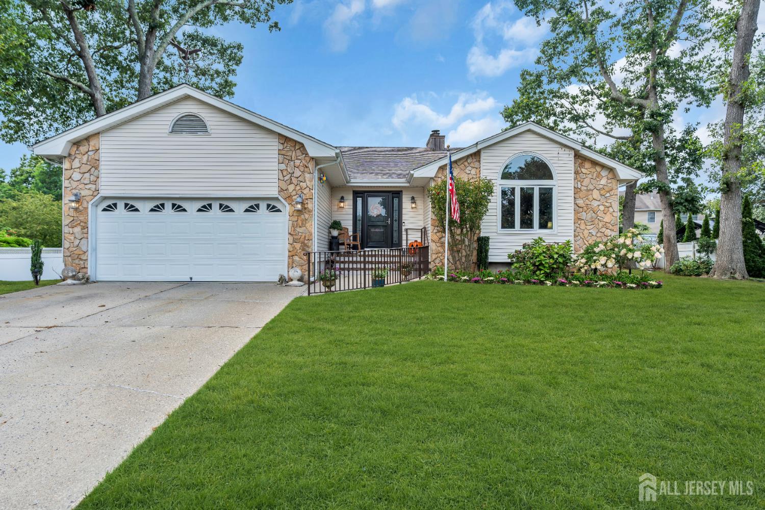 8 Laurel Lane, Bayville, NJ, 08721