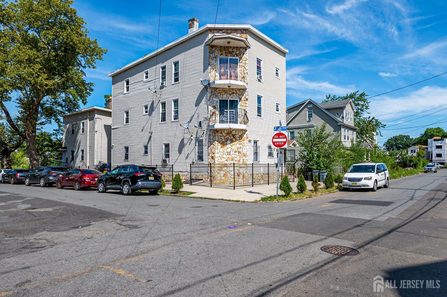 369 21st Street Image 1