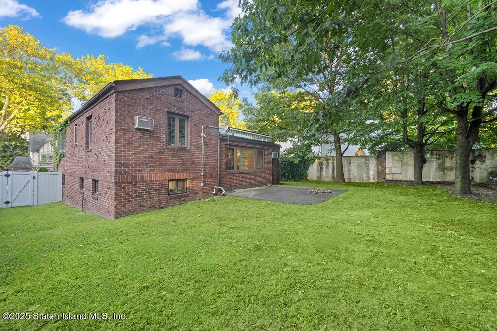 26 Valencia Avenue, Staten Island, NY, 10301 image 24