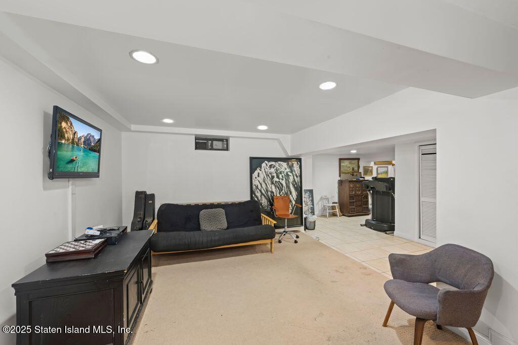 26 Valencia Avenue, Staten Island, NY, 10301 image 20