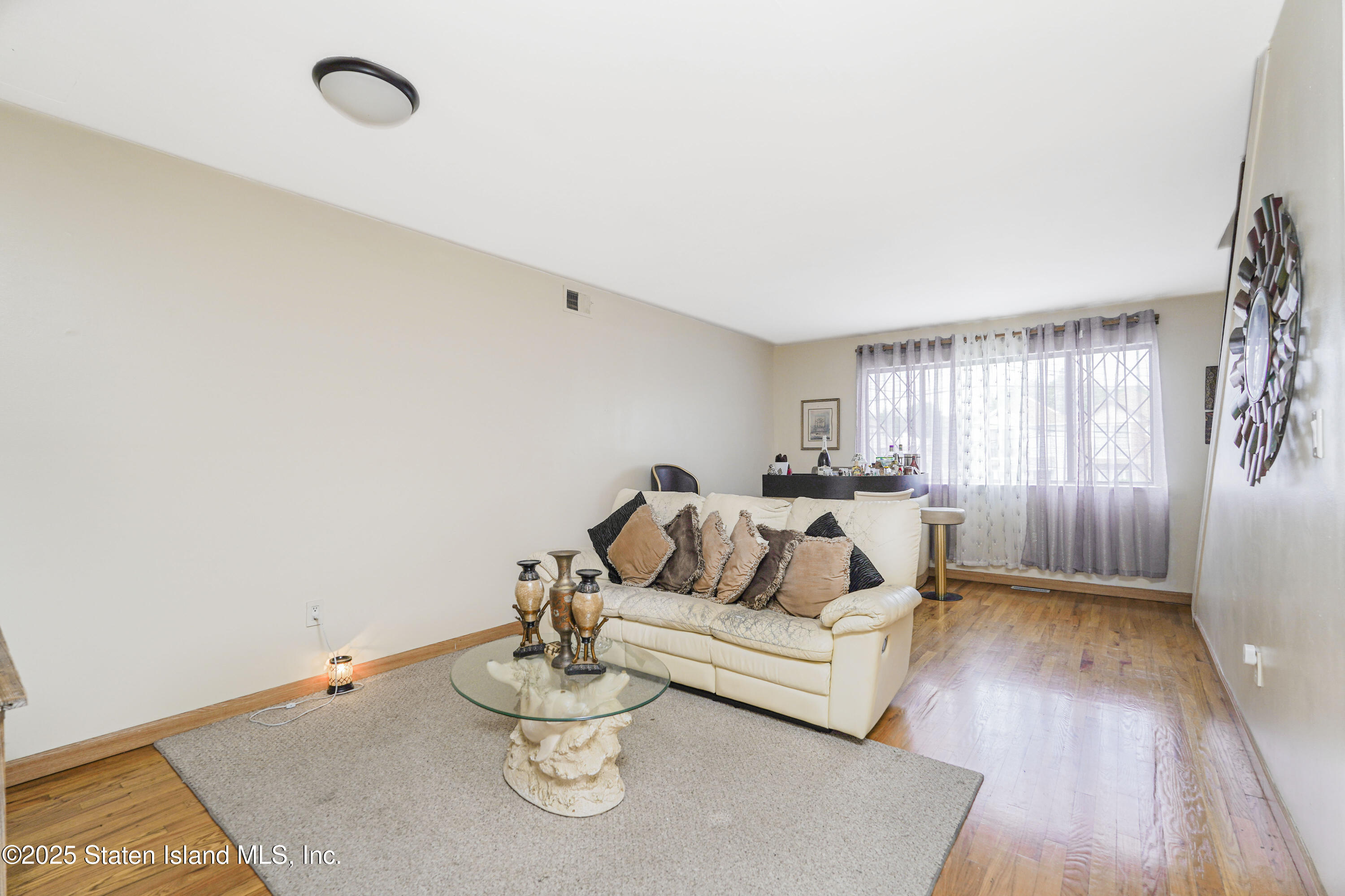 364 Walker Street Image 3
