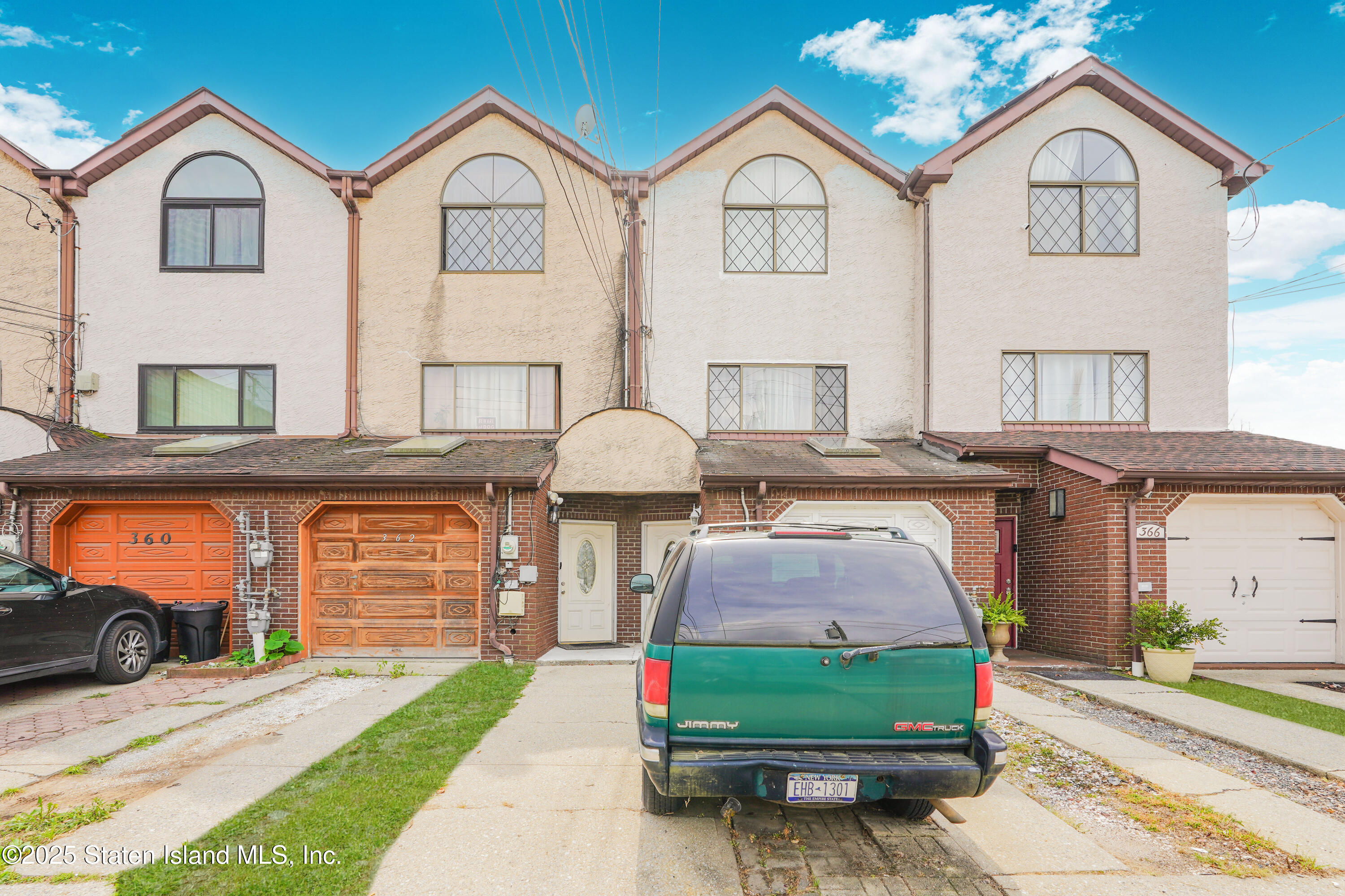 364 Walker Street Image 1