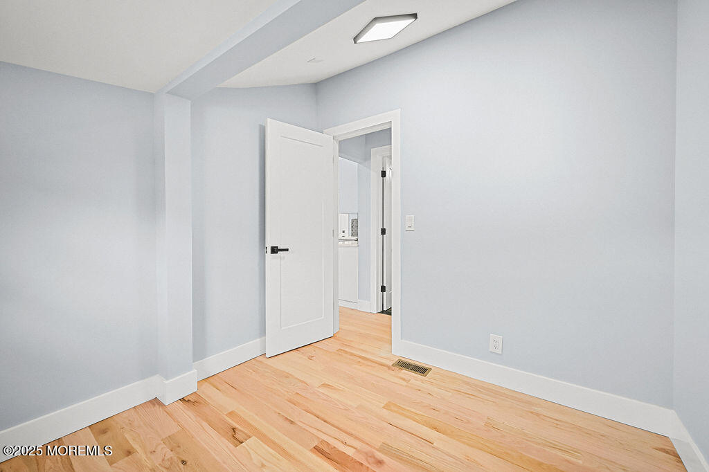 50 Pacific Boulevard, Keyport, NJ, 07735 image 16