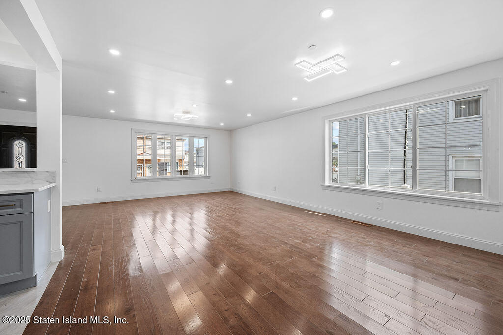 30 Church Avenue, Staten Island, NY, 10314 image 7