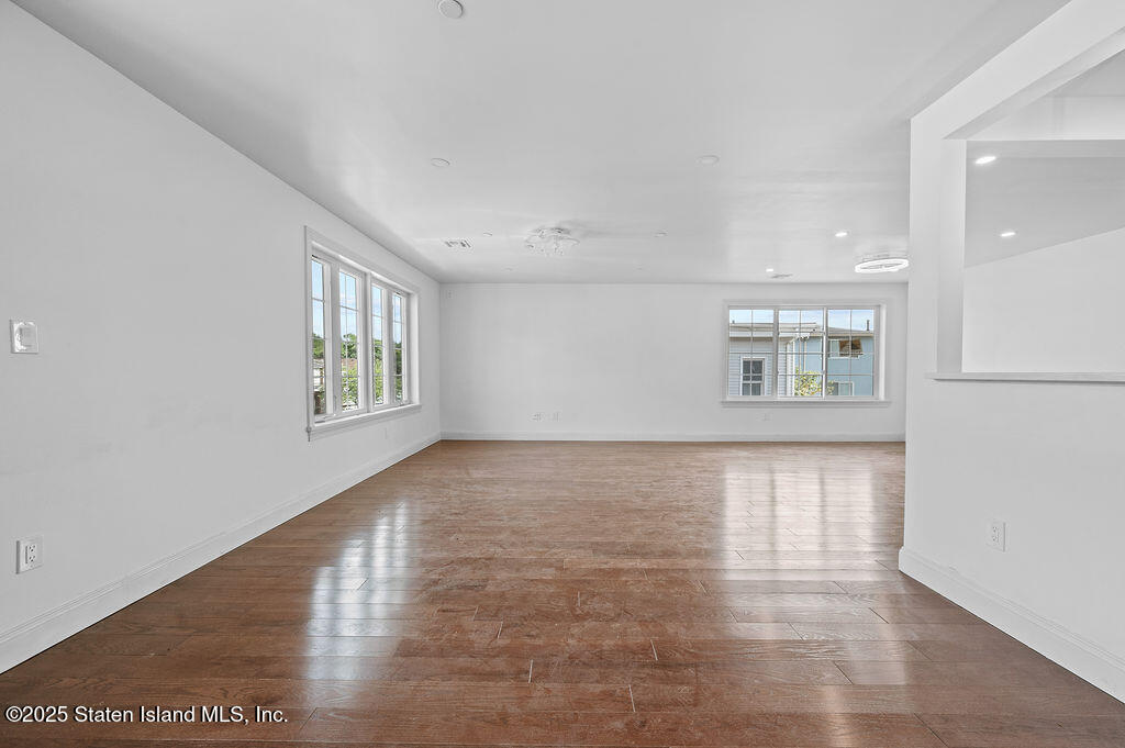 30 Church Avenue, Staten Island, NY, 10314 image 21