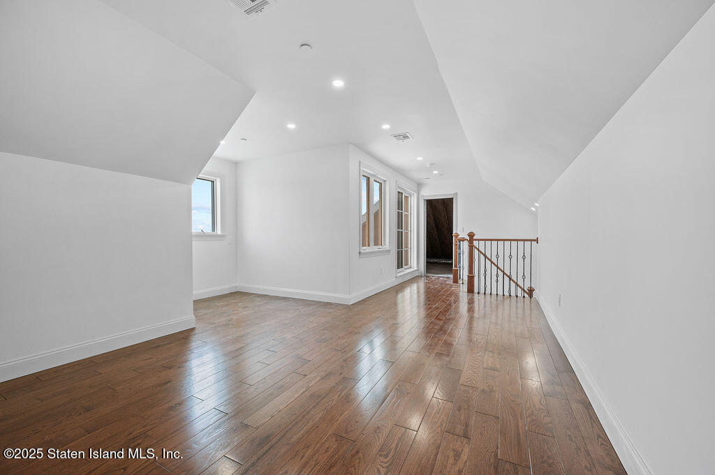 30 Church Avenue, Staten Island, NY, 10314 image 32