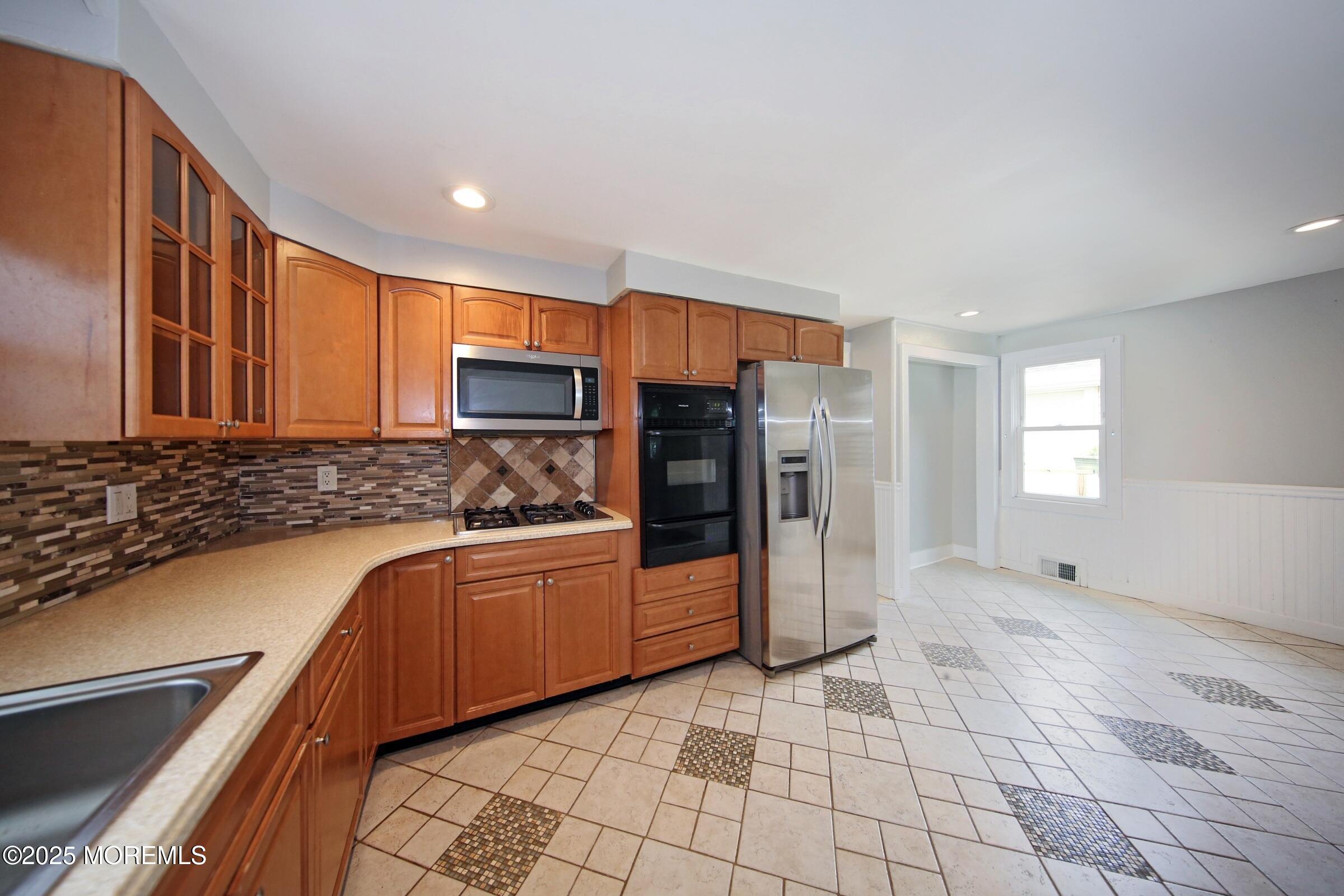 86 Seadrift Avenue, Highlands, NJ, 07732 image 16