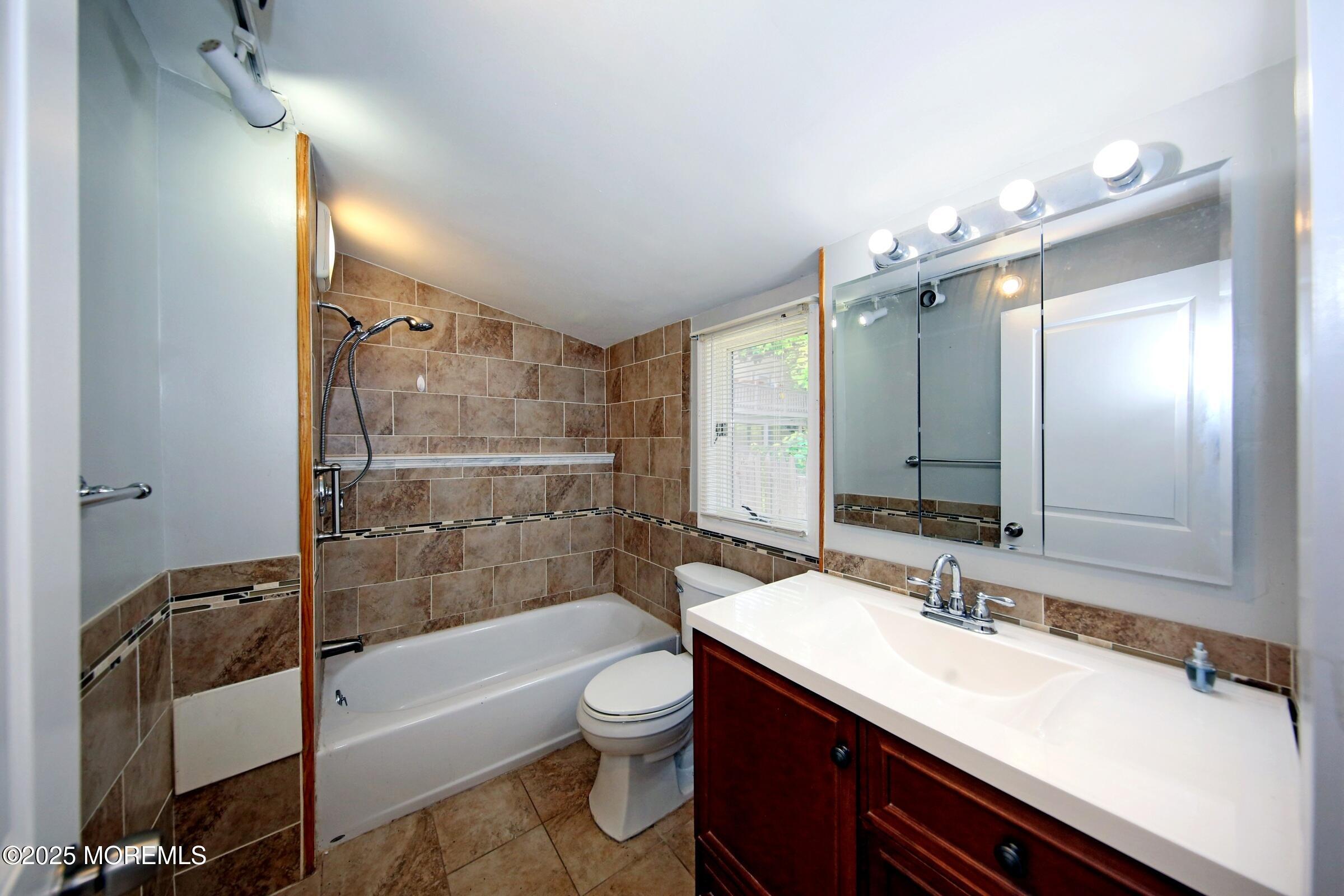 86 Seadrift Avenue, Highlands, NJ, 07732 image 17
