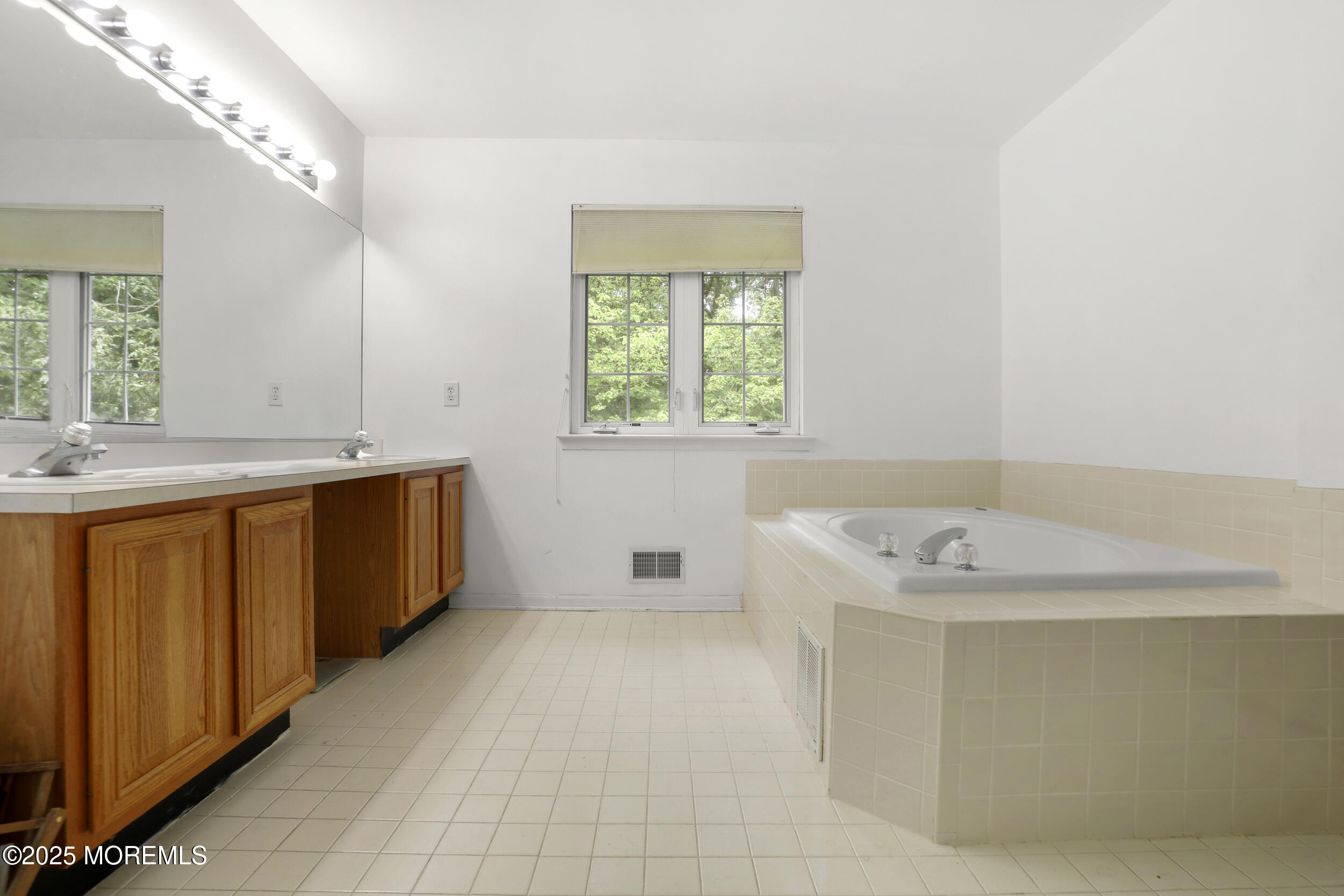 616 Symphony Court, Jackson, NJ, 08527 image 14