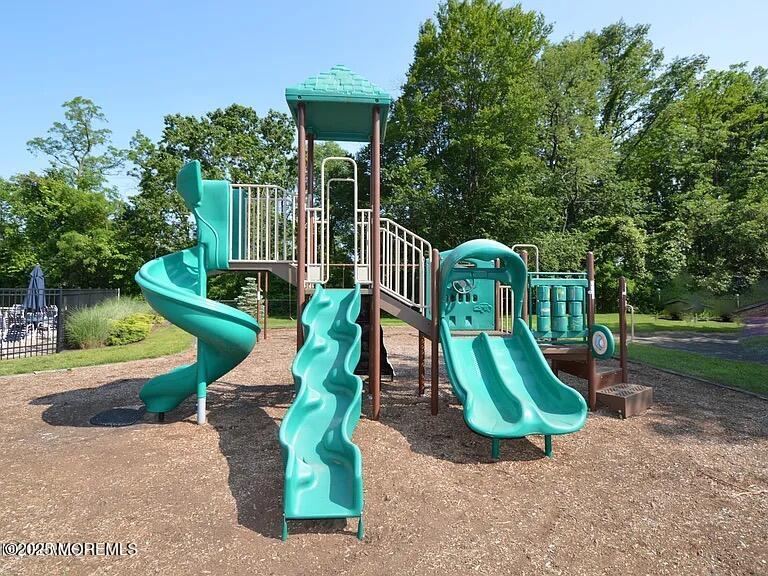 9 Gloria Court, Tinton Falls, NJ, 07724 image 17