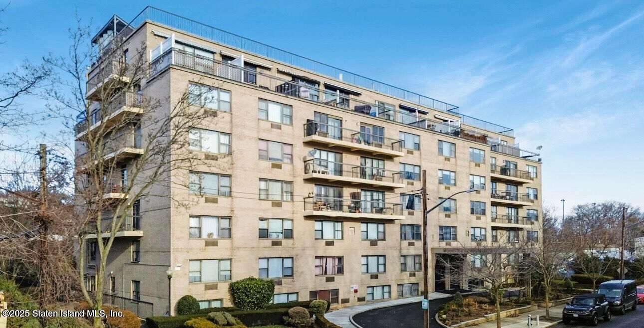 175 Zoe St 6c Image 2