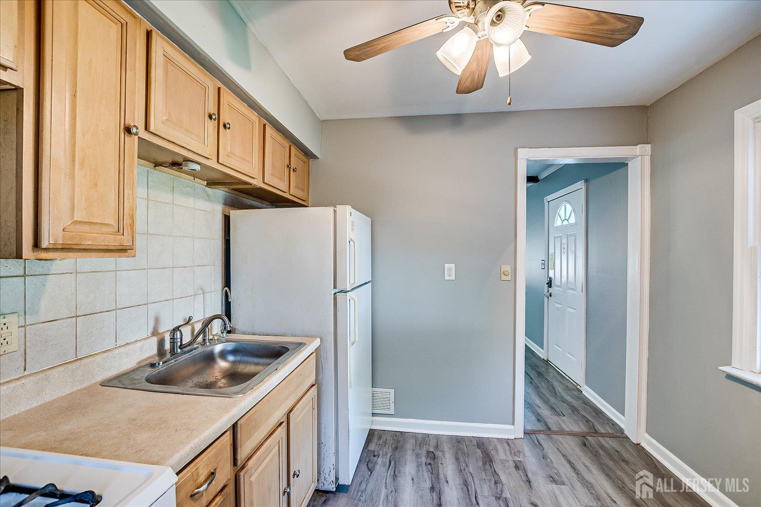 310 Howard Avenue, Middlesex, NJ, 08846 image 15