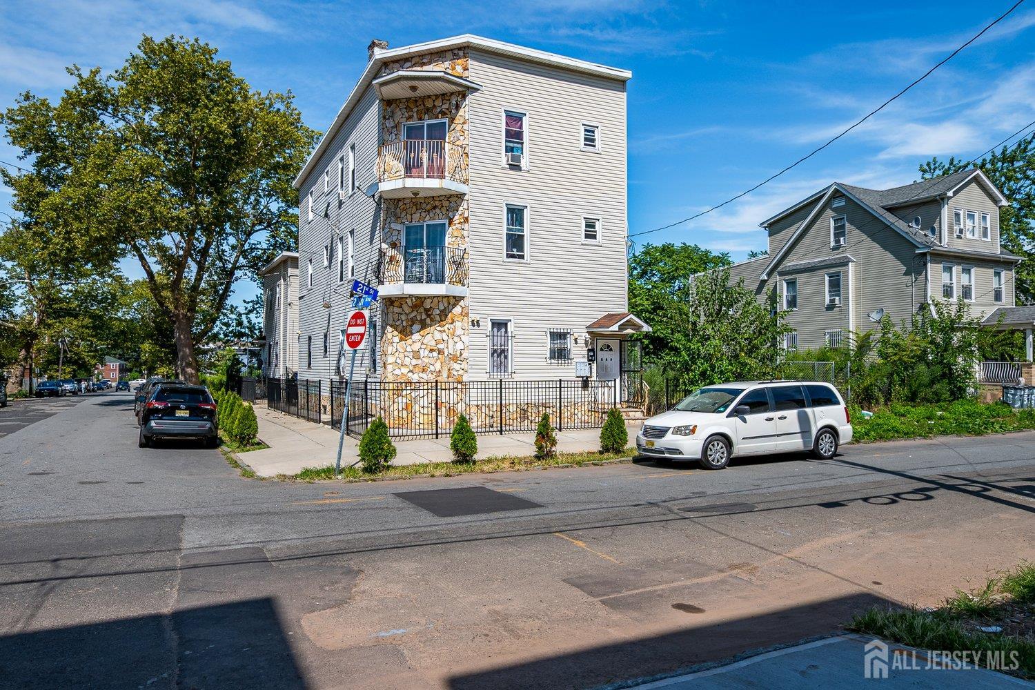369 21st Street Image 3