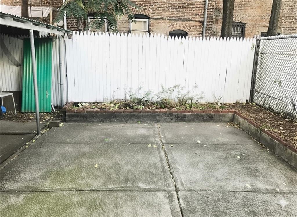420 Stratford Road Image 5