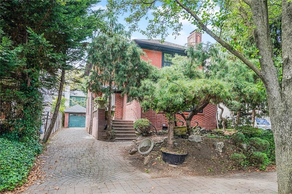 1422 East 27th Street Image 1