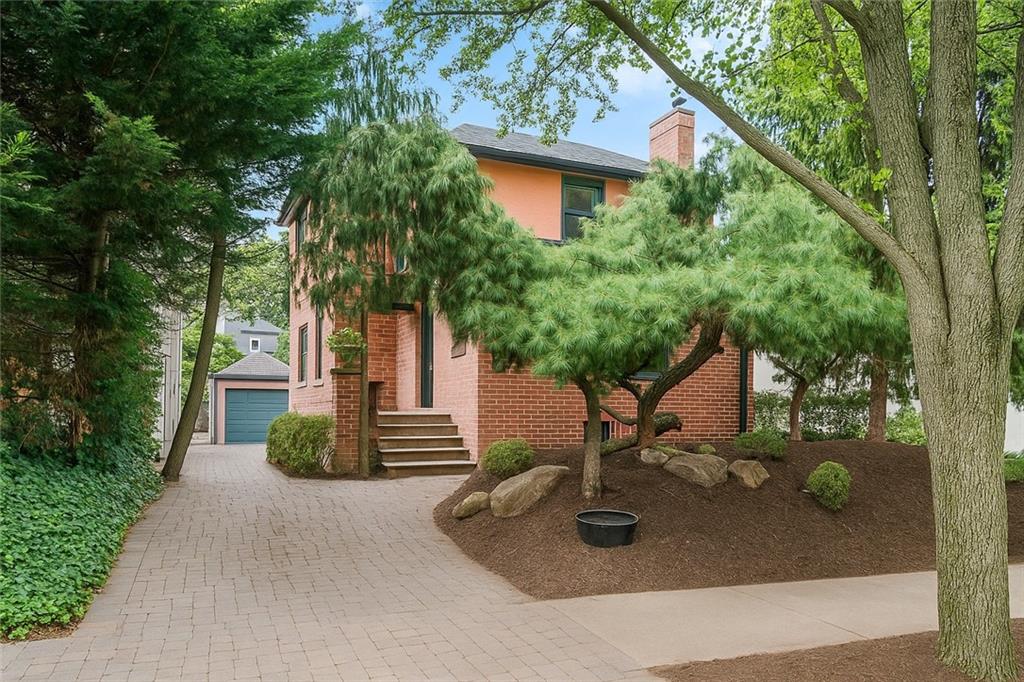 1422 East 27th Street Image 2