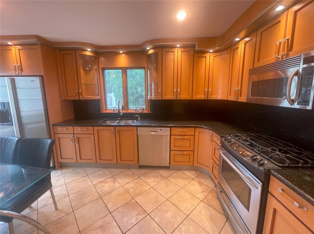 69 Littlefield Avenue, Staten  Island, New York, 10312 image 15