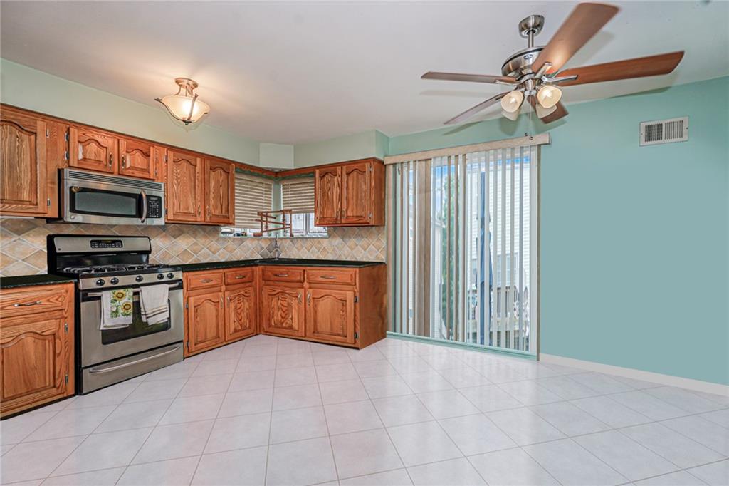 127 Keating Place, Staten  Island, New York, 10314 image 7