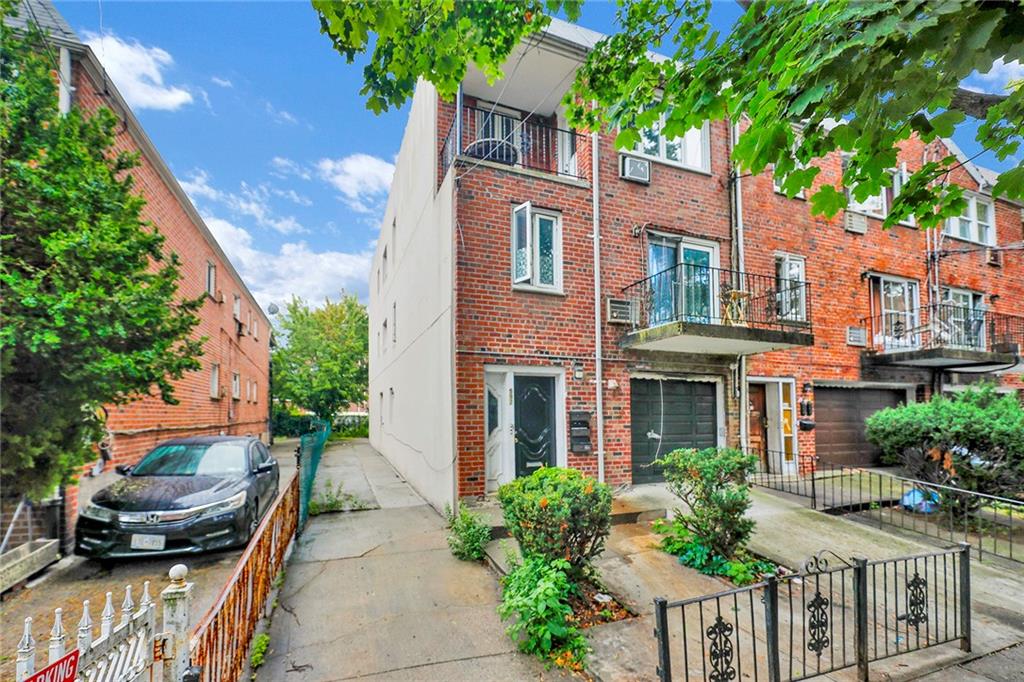 592 East 81st Street Image 2