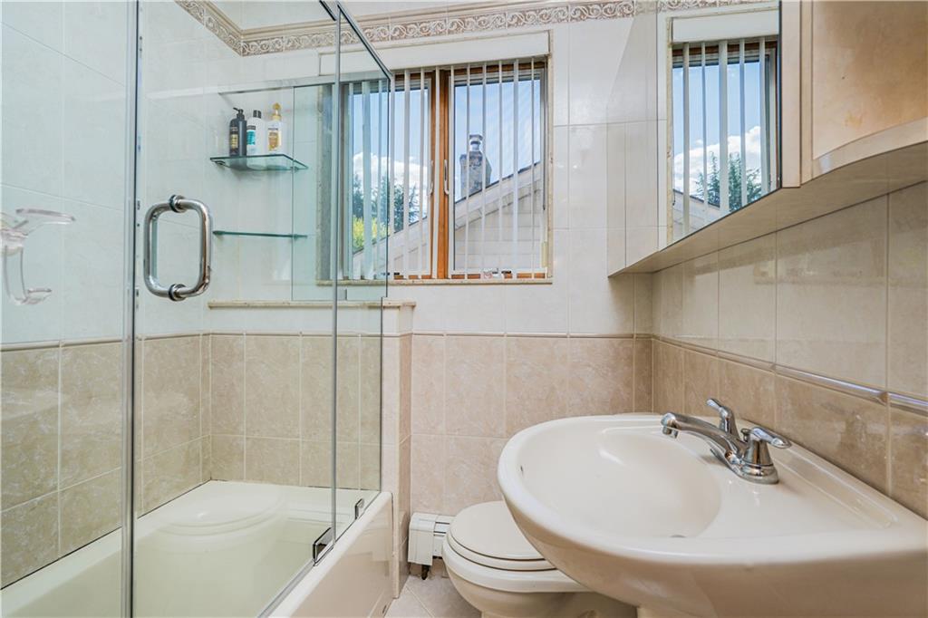 86 Fremont Avenue, Staten  Island, New York, 10306 image 32