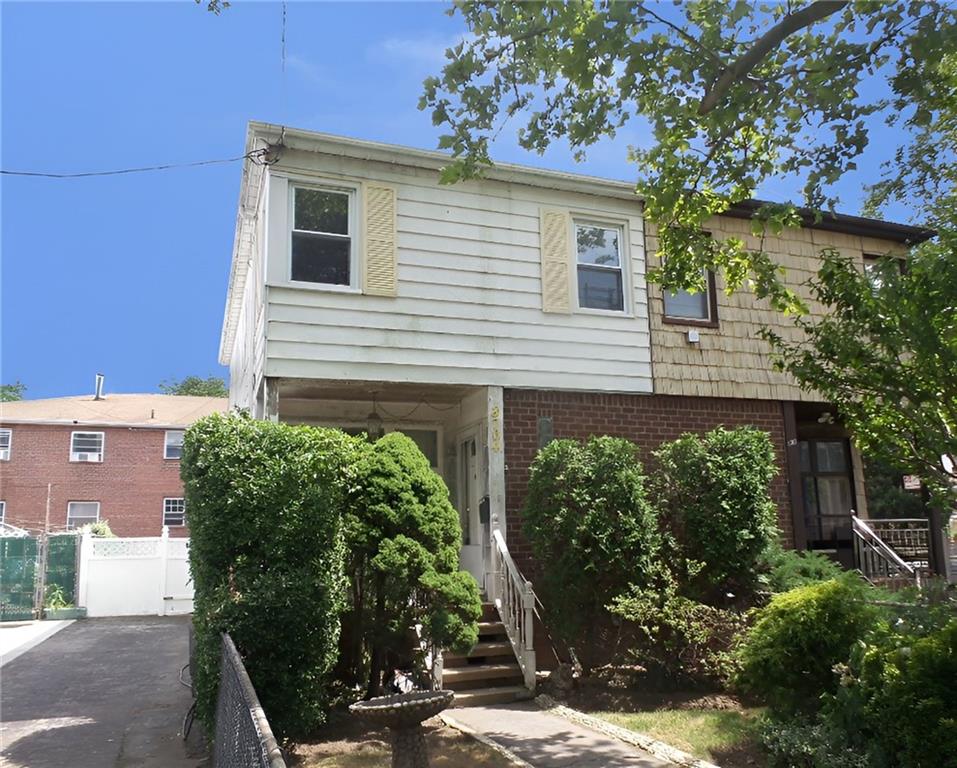 8704 Avenue M Image 1