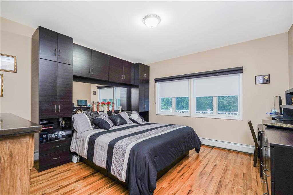 762 Seaview Avenue, Staten  Island, New York, 10305 image 30