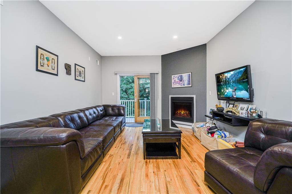 762 Seaview Avenue, Staten  Island, New York, 10305 image 36